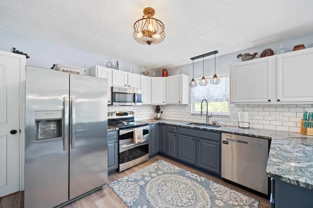 350 Pin Oak Drive Taylorsville KY 40071
