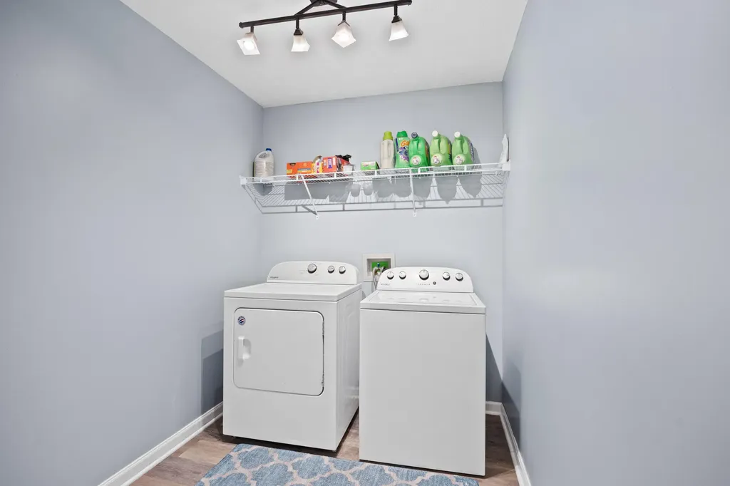 350 Pin Oak Drive Taylorsville KY 40071