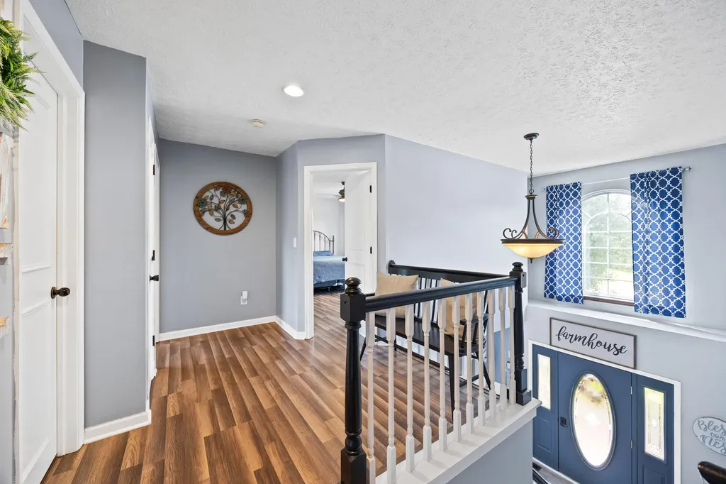 350 Pin Oak Drive Taylorsville KY 40071