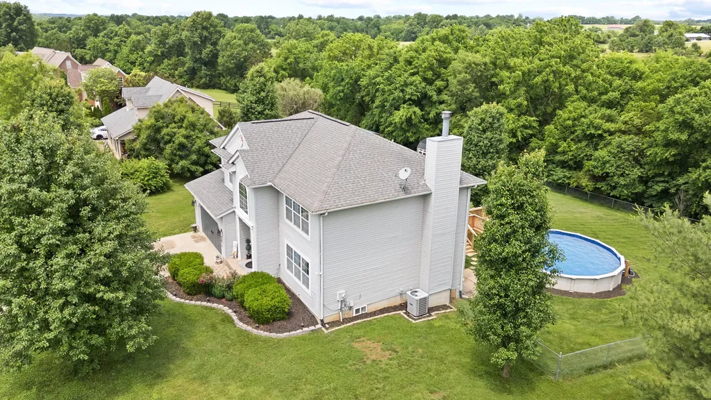 350 Pin Oak Drive Taylorsville KY 40071