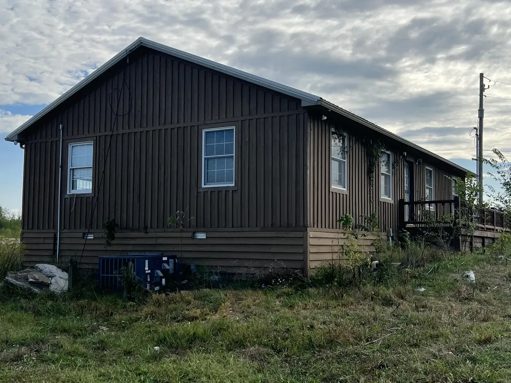 141 Cerulean Road Cadiz KY 42211