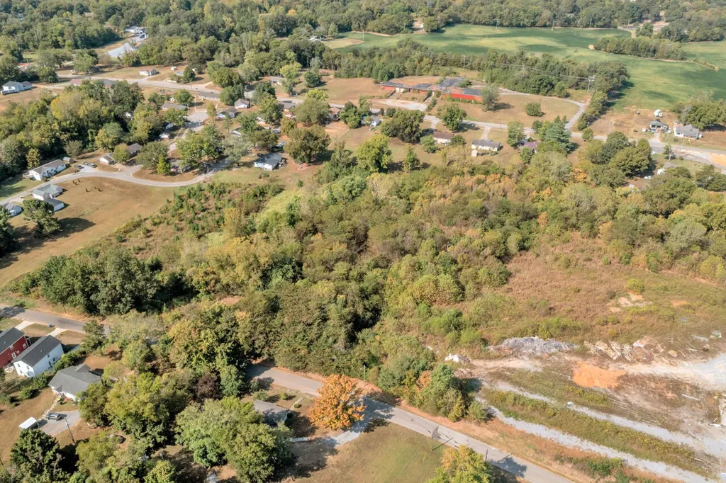 141 Cerulean Road Cadiz KY 42211