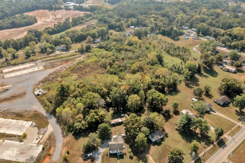 141 Cerulean Road Cadiz KY 42211