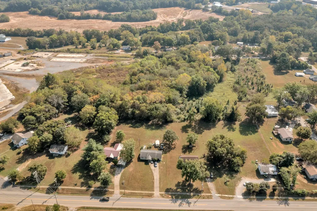 141 Cerulean Road Cadiz KY 42211