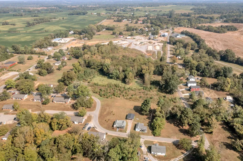 141 Cerulean Road Cadiz KY 42211