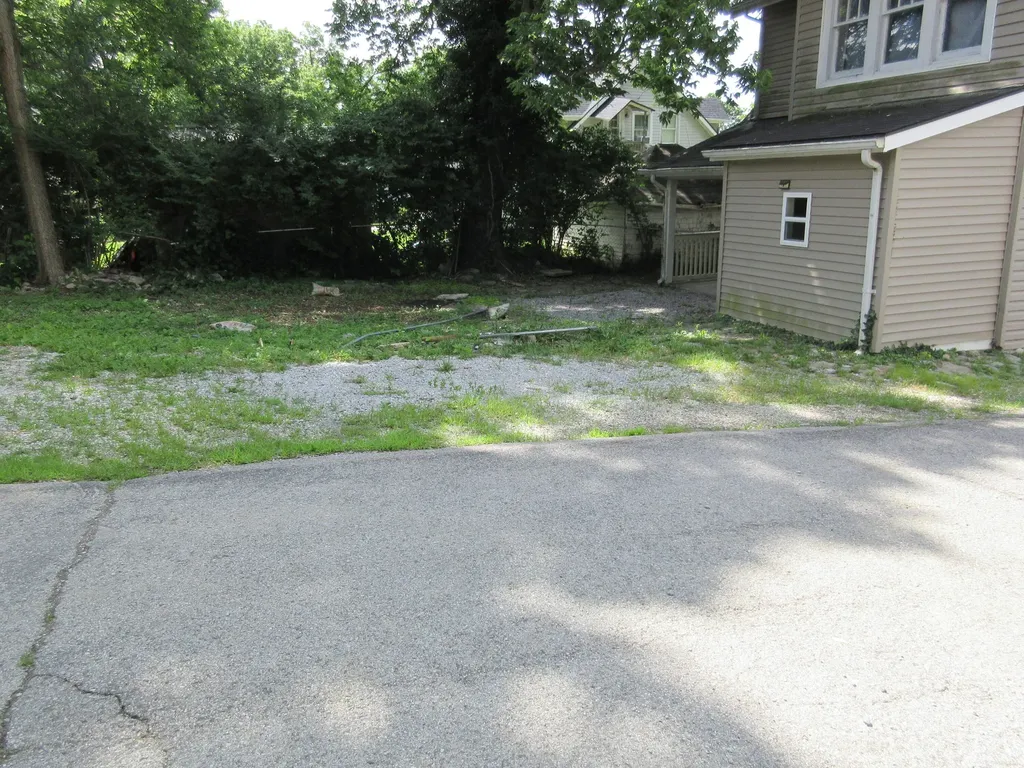 65 Fitch Avenue Winchester KY 40391