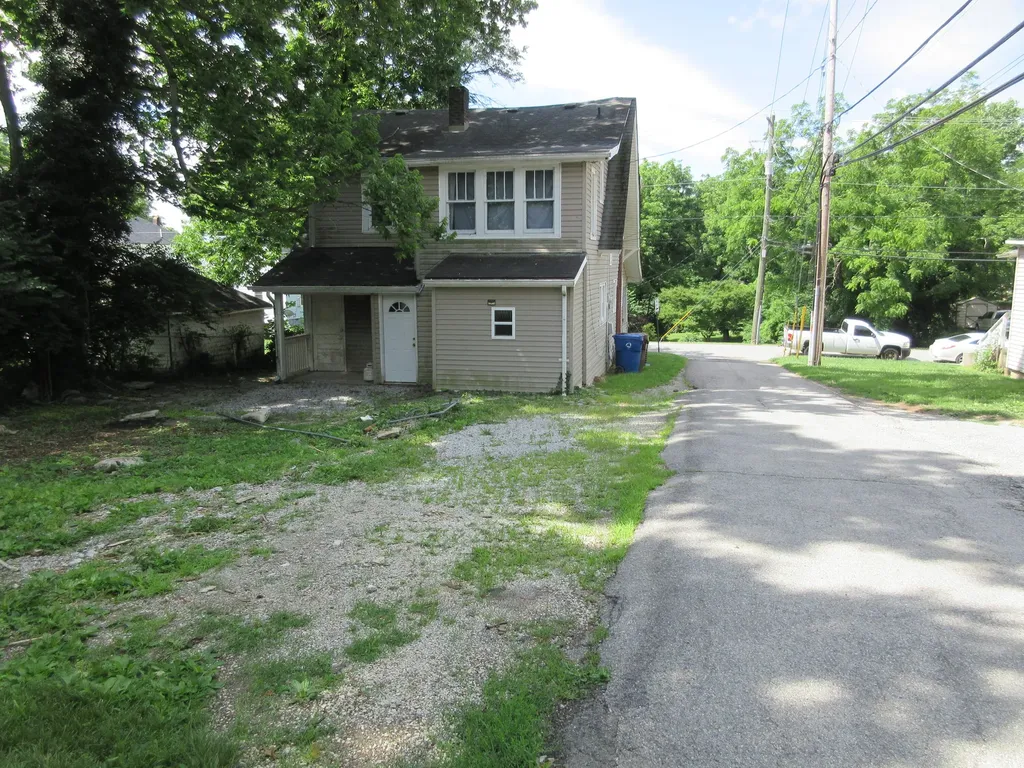 65 Fitch Avenue Winchester KY 40391