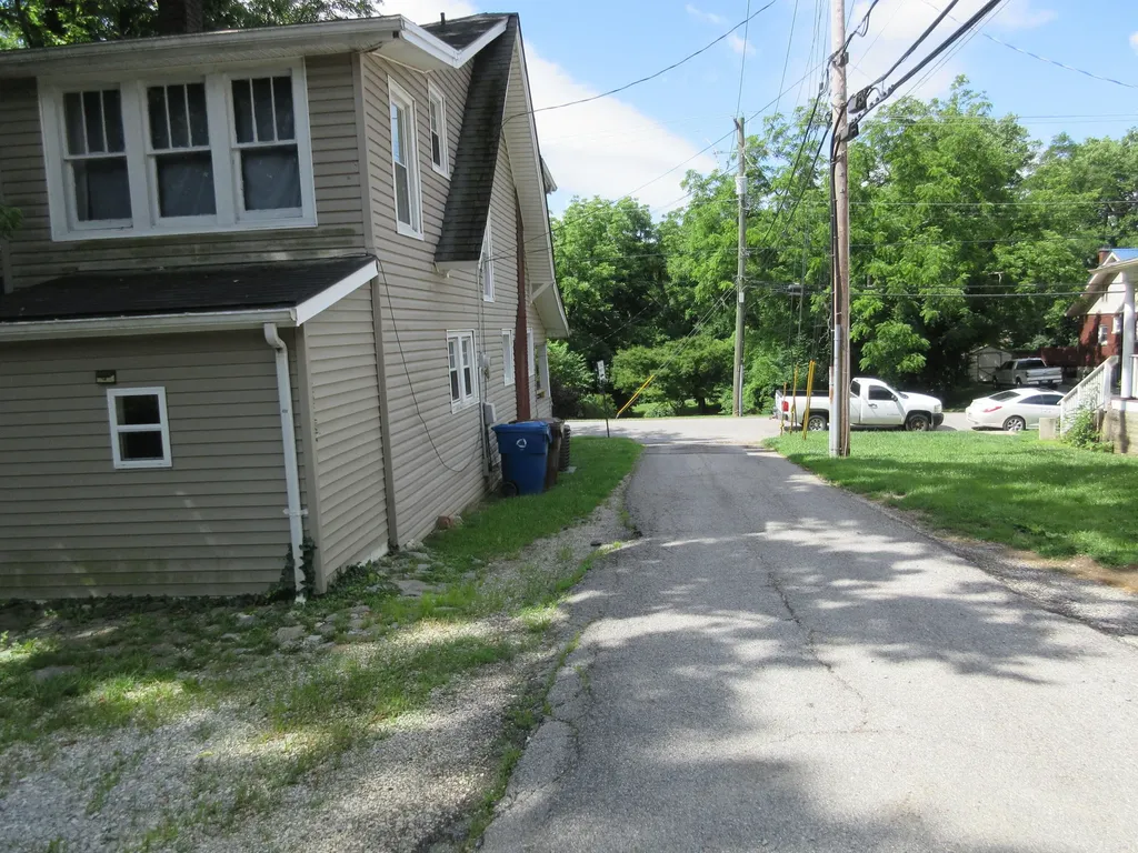 65 Fitch Avenue Winchester KY 40391