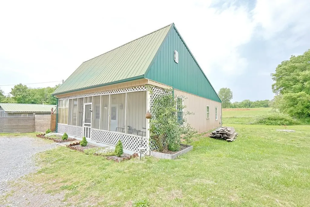 582 Cerulean Road Cadiz KY 42211