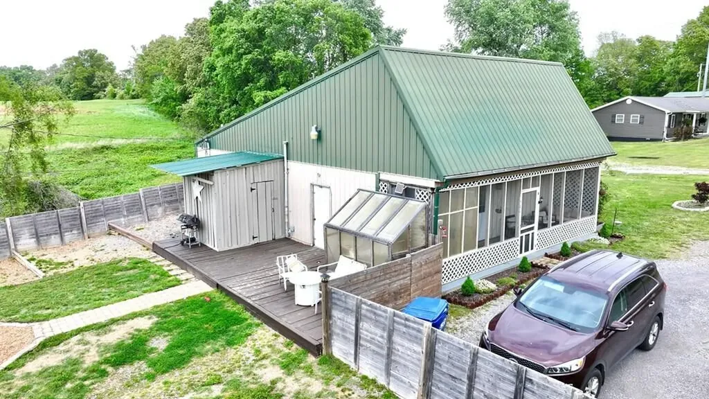 582 Cerulean Road Cadiz KY 42211