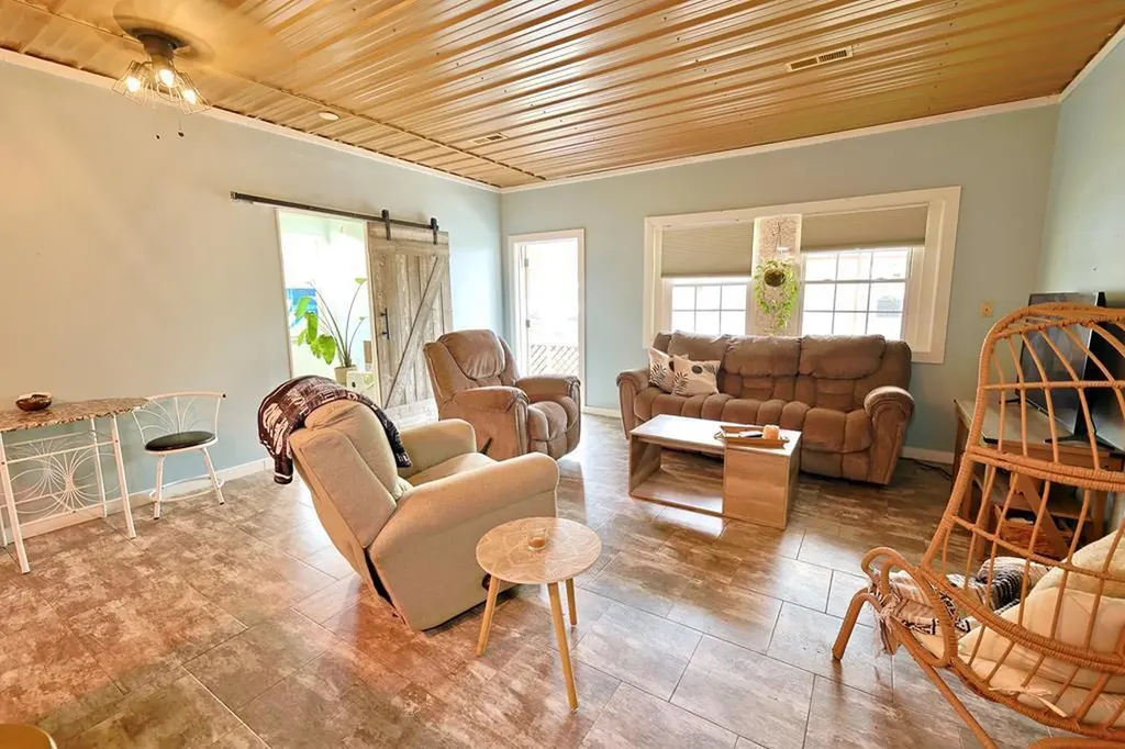 582 Cerulean Road Cadiz KY 42211
