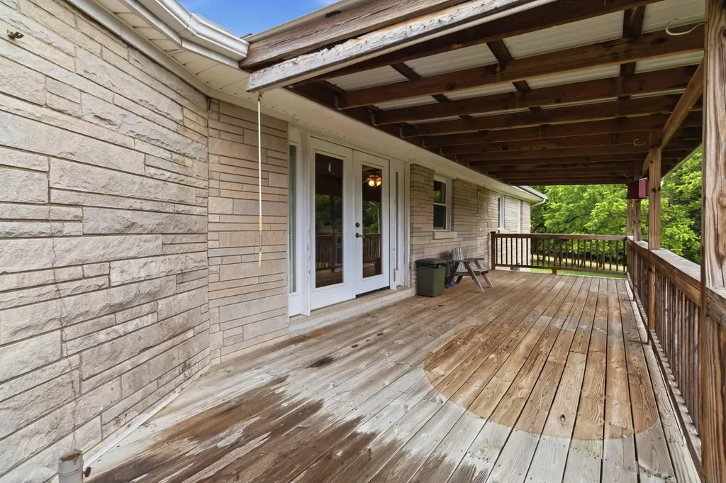1015 Kentucky 70 Eubank KY 42567