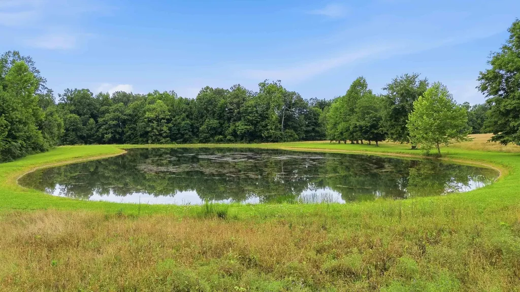 1015 Kentucky 70 Eubank KY 42567