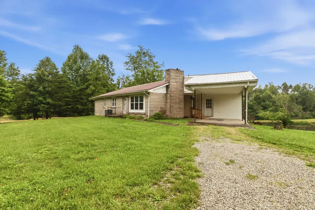 1015 Kentucky 70 Eubank KY 42567
