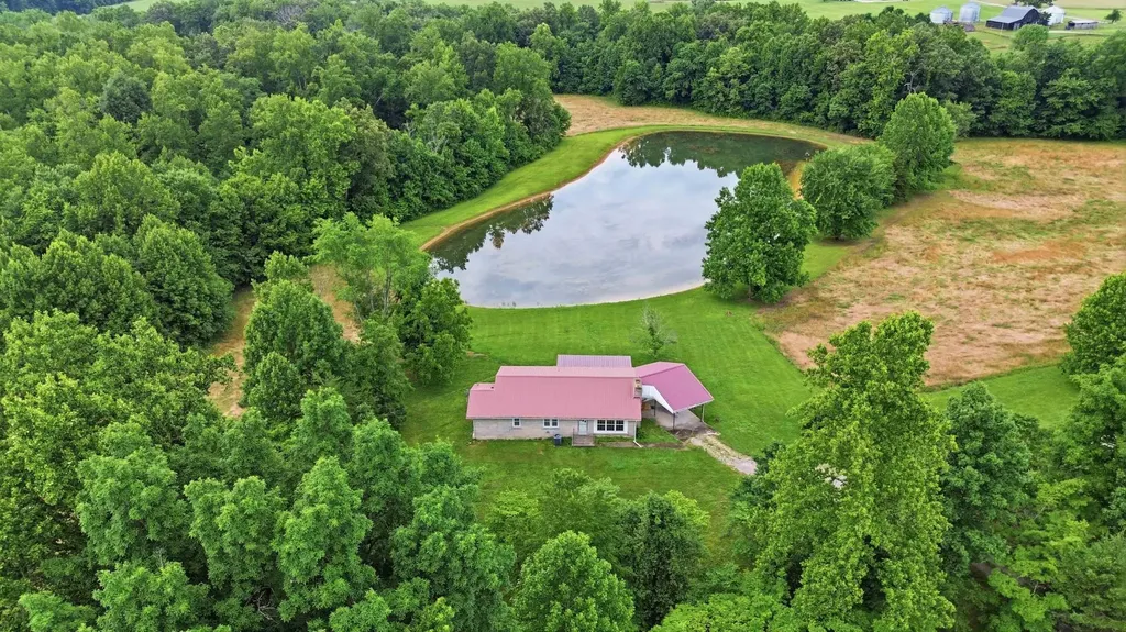 1015 Kentucky 70 Eubank KY 42567