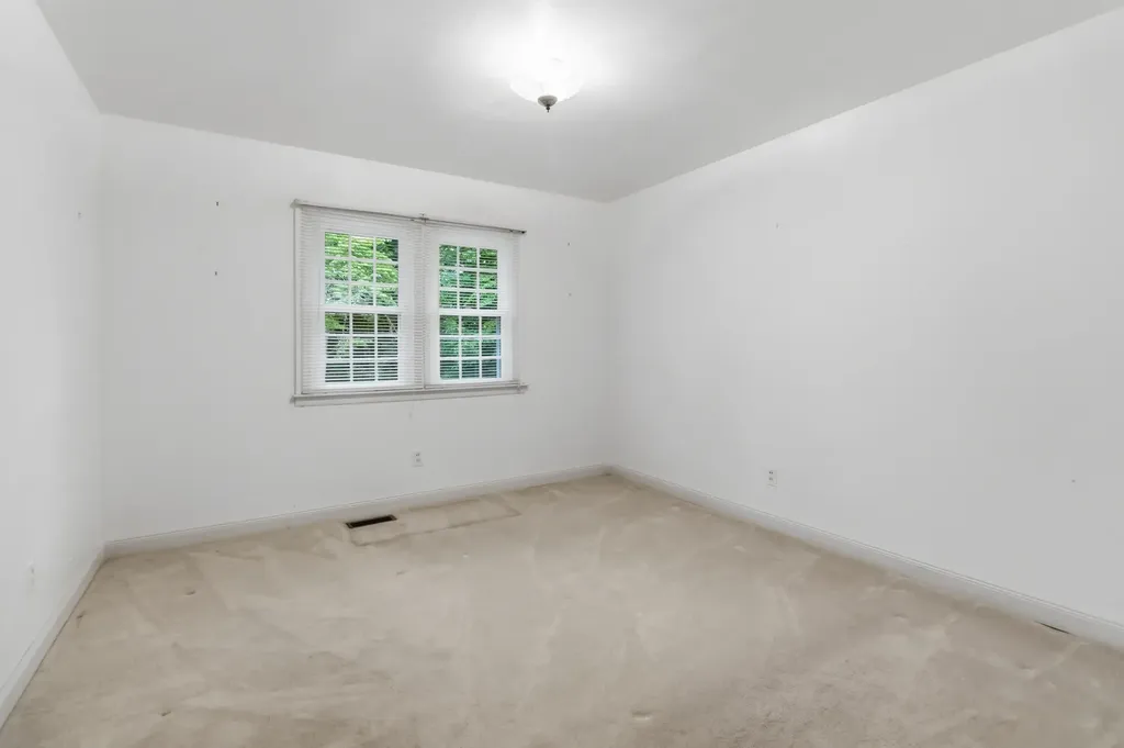 1015 Kentucky 70 Eubank KY 42567