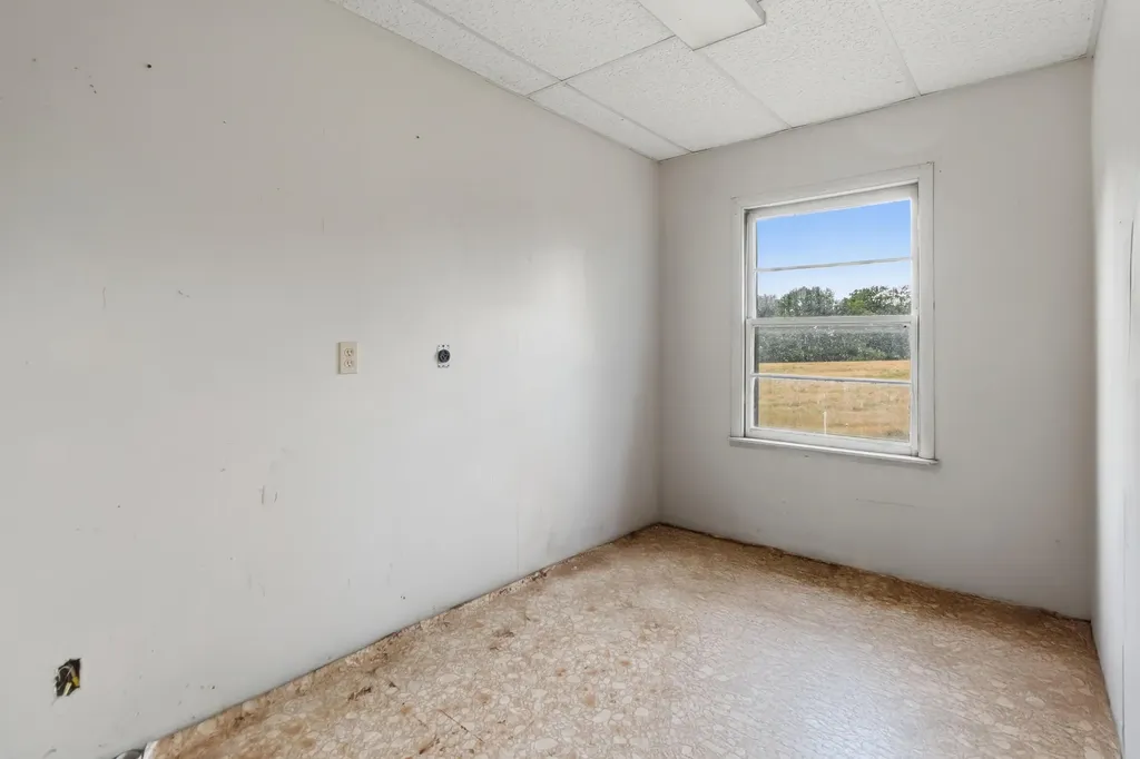 1015 Kentucky 70 Eubank KY 42567