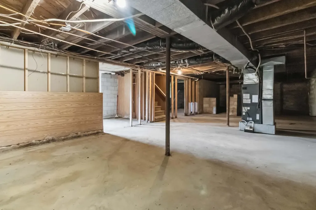 1015 Kentucky 70 Eubank KY 42567