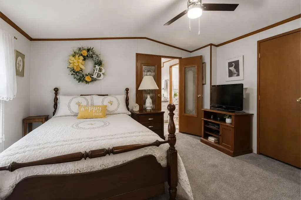 1015 Kentucky 70 Eubank KY 42567