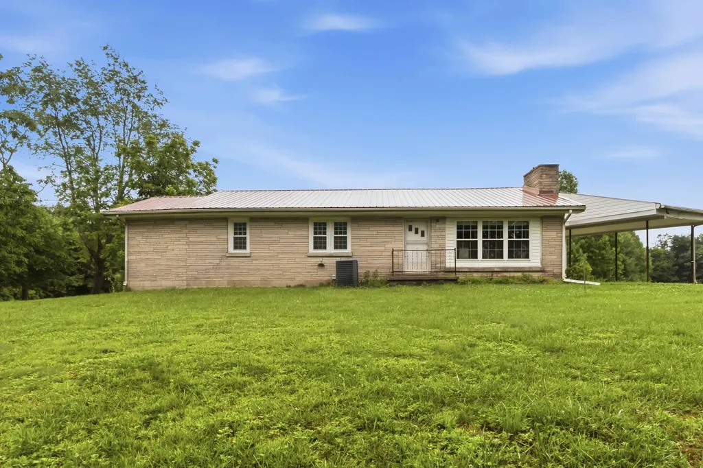 1015 Kentucky 70 Eubank KY 42567