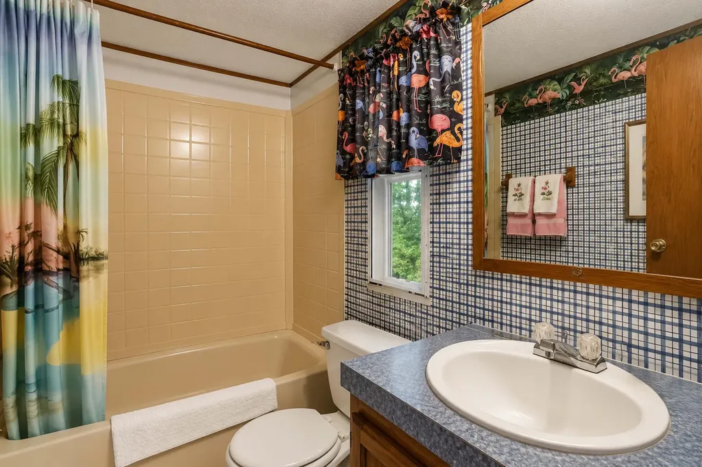 1015 Kentucky 70 Eubank KY 42567