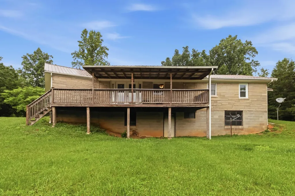 1015 Kentucky 70 Eubank KY 42567