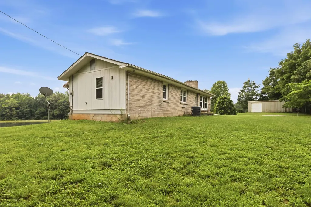 1015 Kentucky 70 Eubank KY 42567