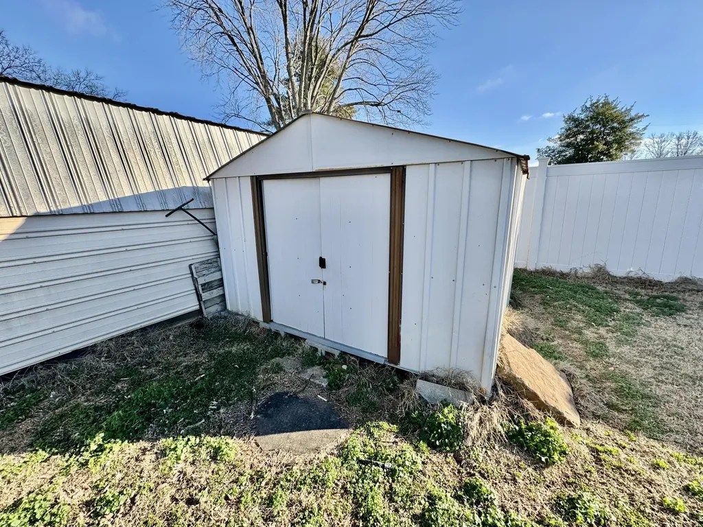 210 Magnolia Drive Hopkinsville KY 42240