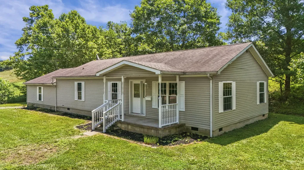 323 Saltwell Road Owingsville KY 40360