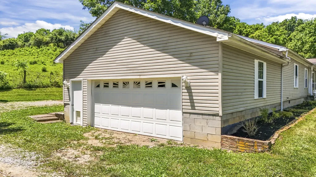323 Saltwell Road Owingsville KY 40360