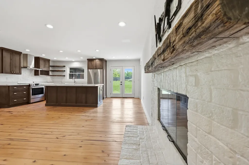 4988 Fords Mill Road Versailles KY 40383