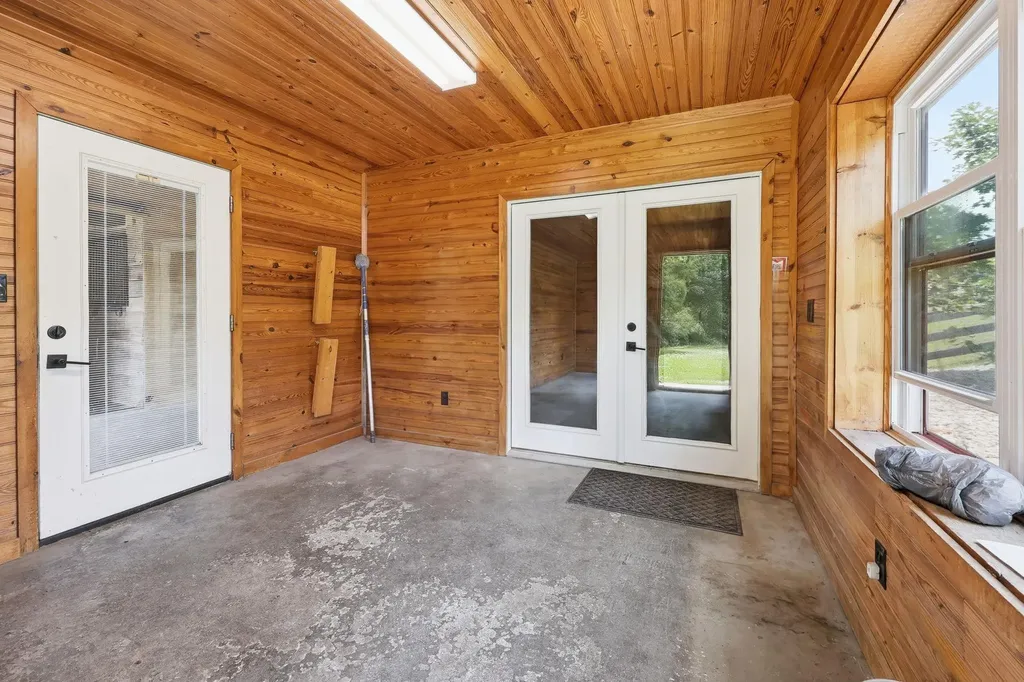 4988 Fords Mill Road Versailles KY 40383