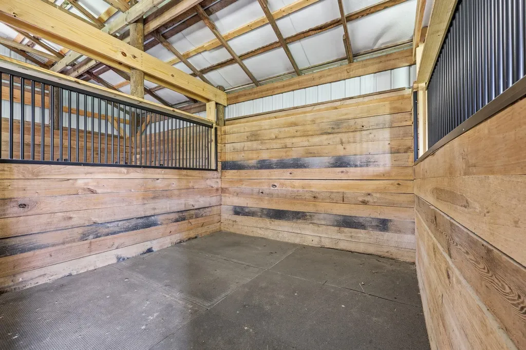 4988 Fords Mill Road Versailles KY 40383