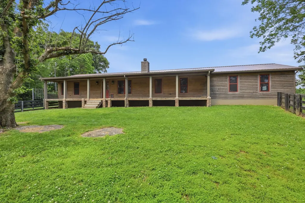 4988 Fords Mill Road Versailles KY 40383