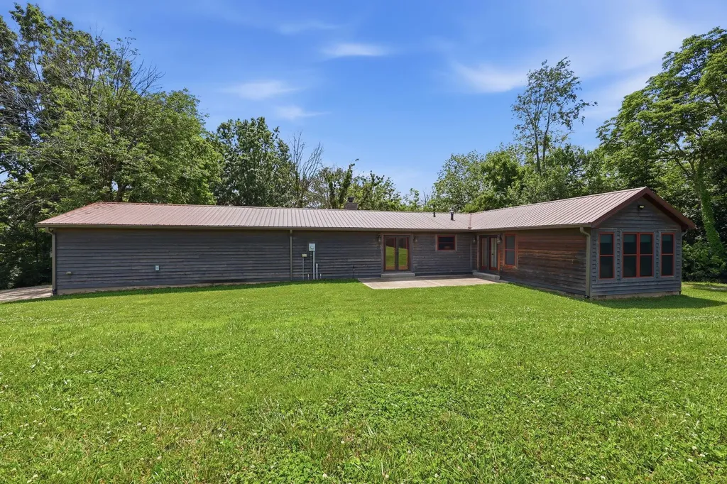 4988 Fords Mill Road Versailles KY 40383