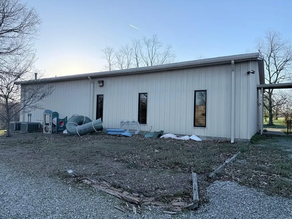 10926 10926 Lafayette Road Herndon KY 42236