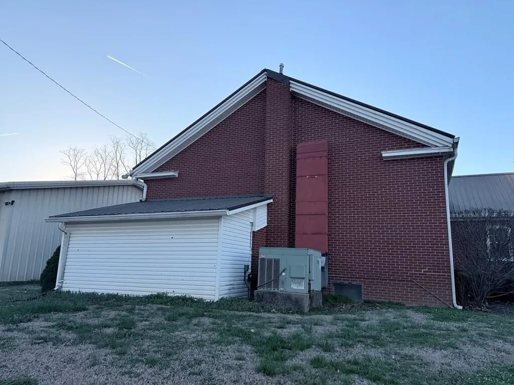 10926 10926 Lafayette Road Herndon KY 42236