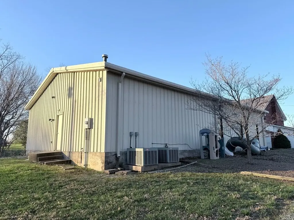 10926 10926 Lafayette Road Herndon KY 42236