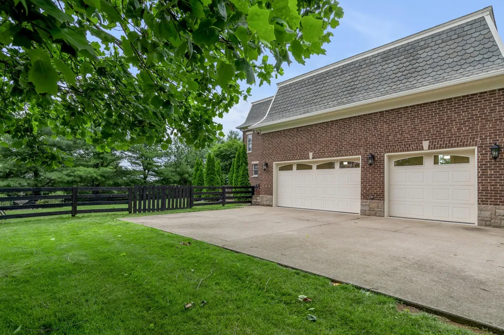 601 W Brannon Road Nicholasville KY 40356