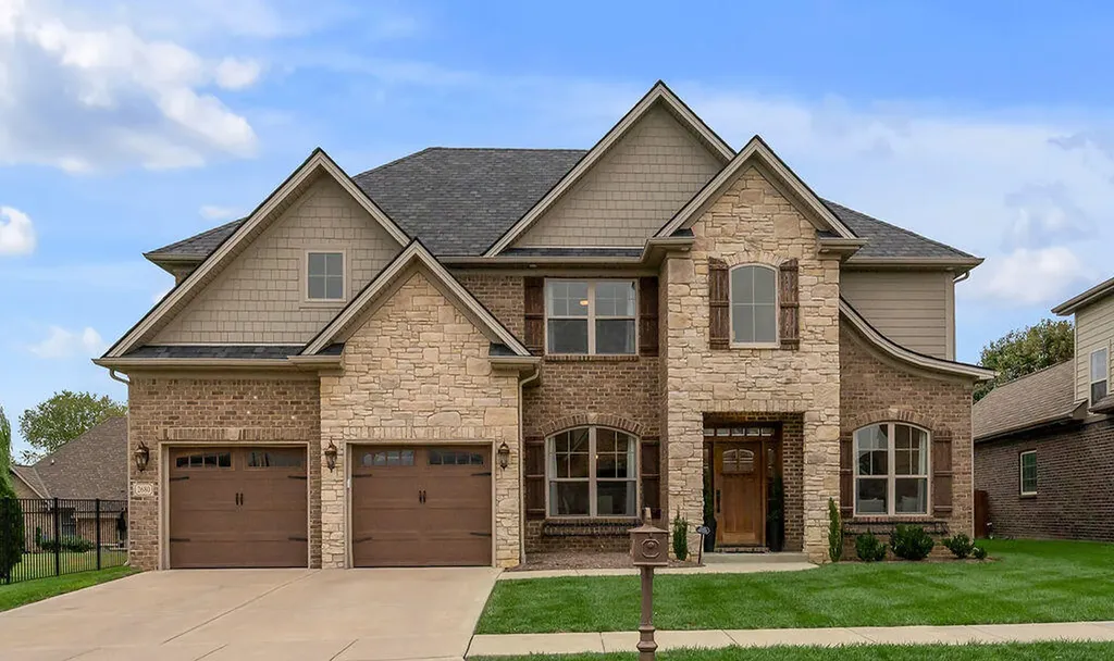 Lexington KY, 2680 Lucca Place