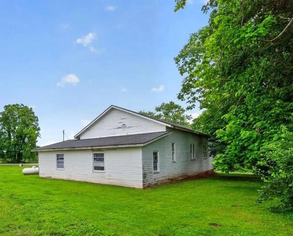 3150 Waterworks Road Winchester KY 40391