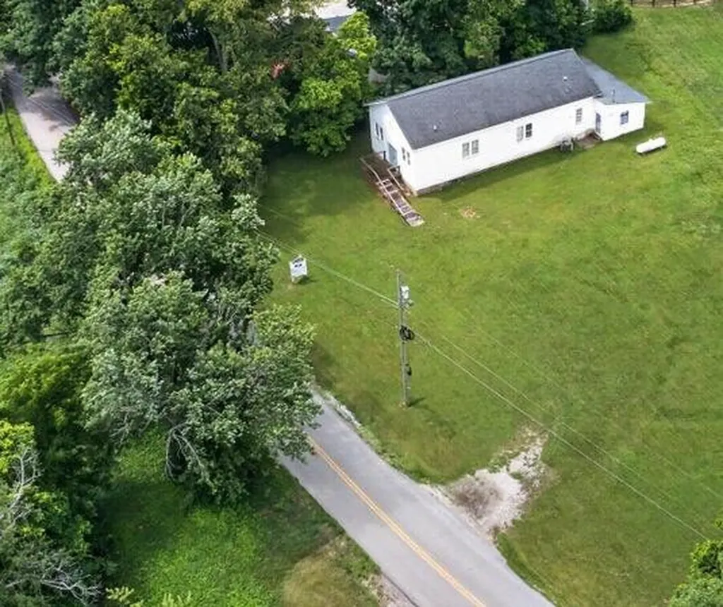 3150 Waterworks Road Winchester KY 40391