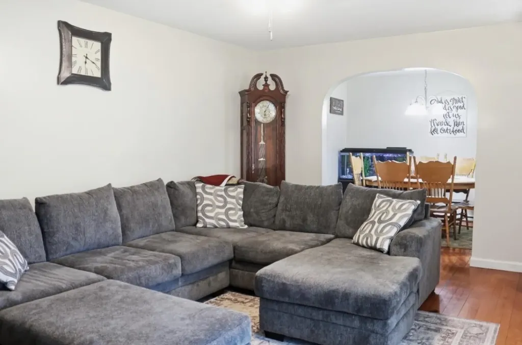270 W Railroad Stanton KY 40380