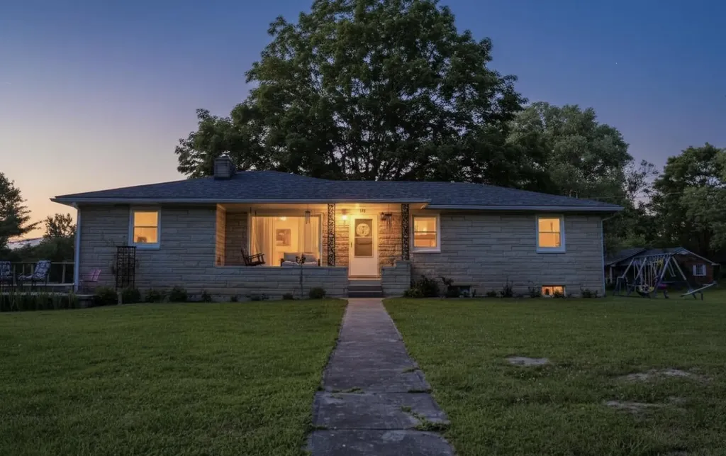 270 W Railroad Stanton KY 40380