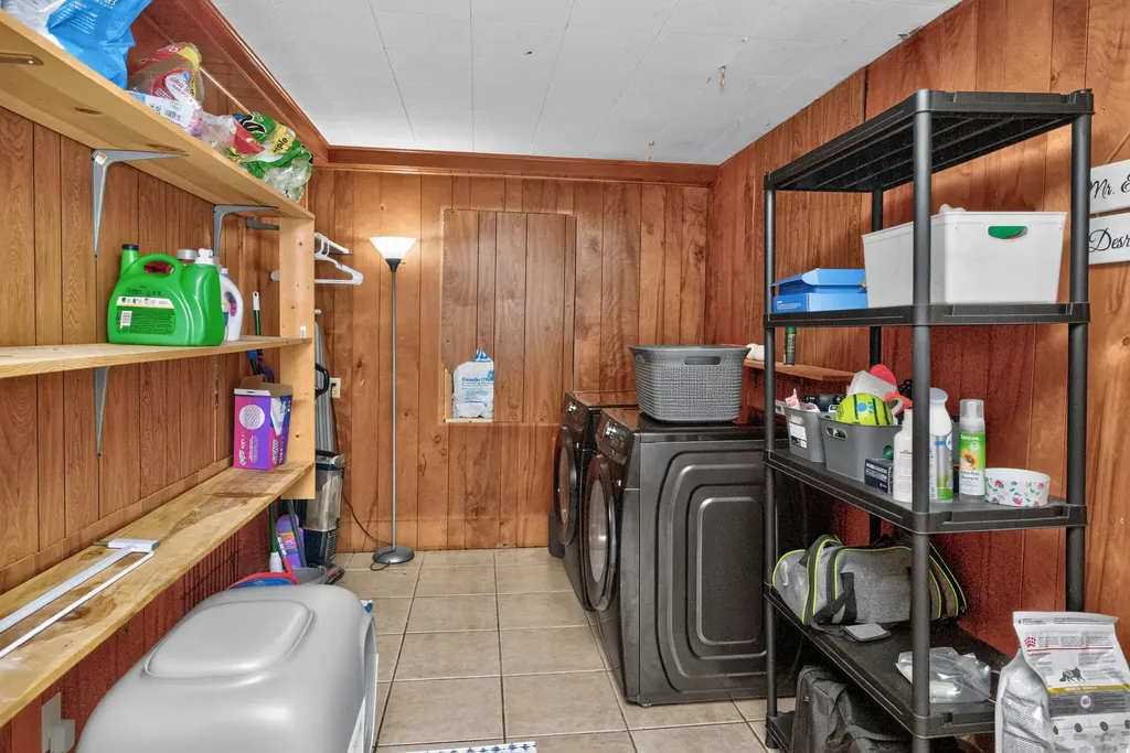 109 W Broadway Street Lawrenceburg KY 40342
