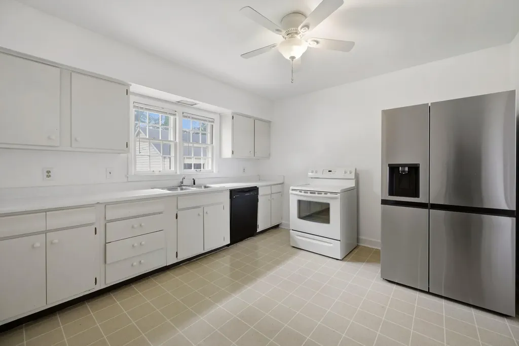 1911 Fontaine Road Lexington KY 40502