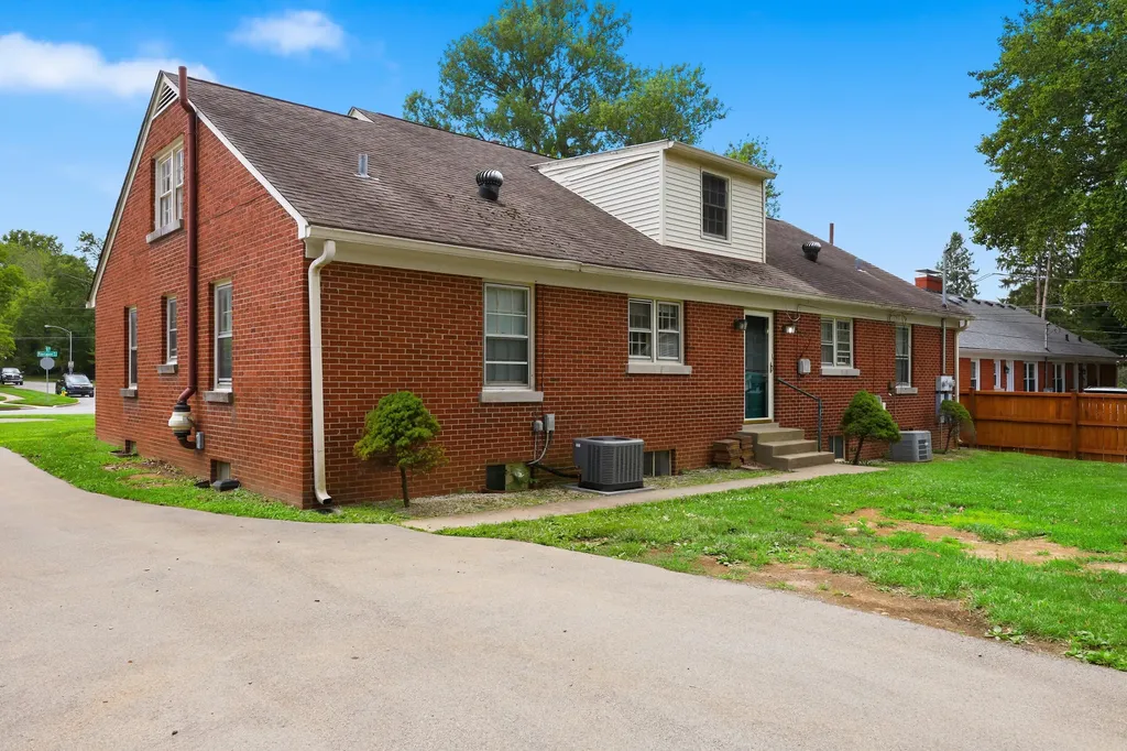 1911 Fontaine Road Lexington KY 40502