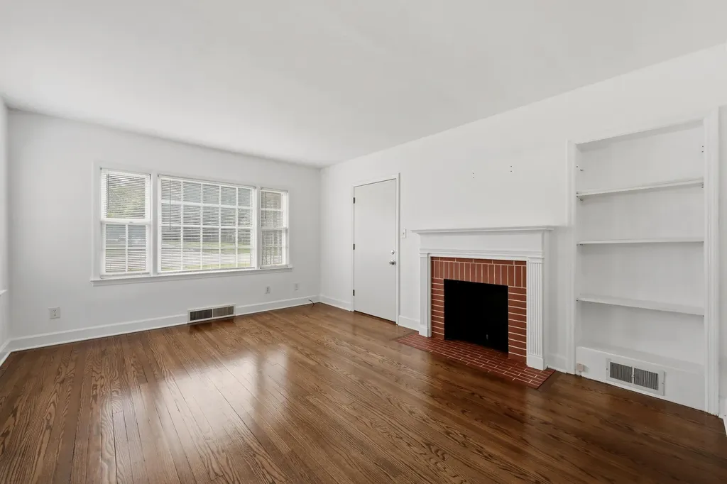 1911 Fontaine Road Lexington KY 40502