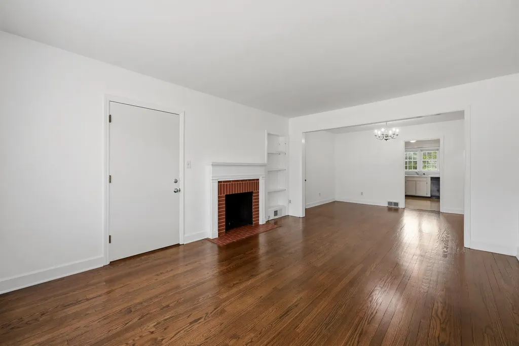 1911 Fontaine Road Lexington KY 40502