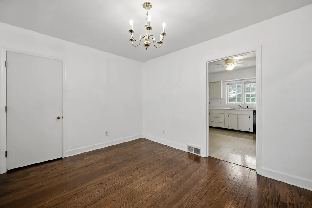 1911 Fontaine Road Lexington KY 40502